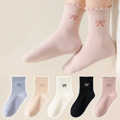 Chaussettes mi-mollet à nœuds en dentelle pour fille