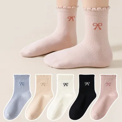 Chaussettes mi-mollet à nœuds en dentelle pour fille – image 3