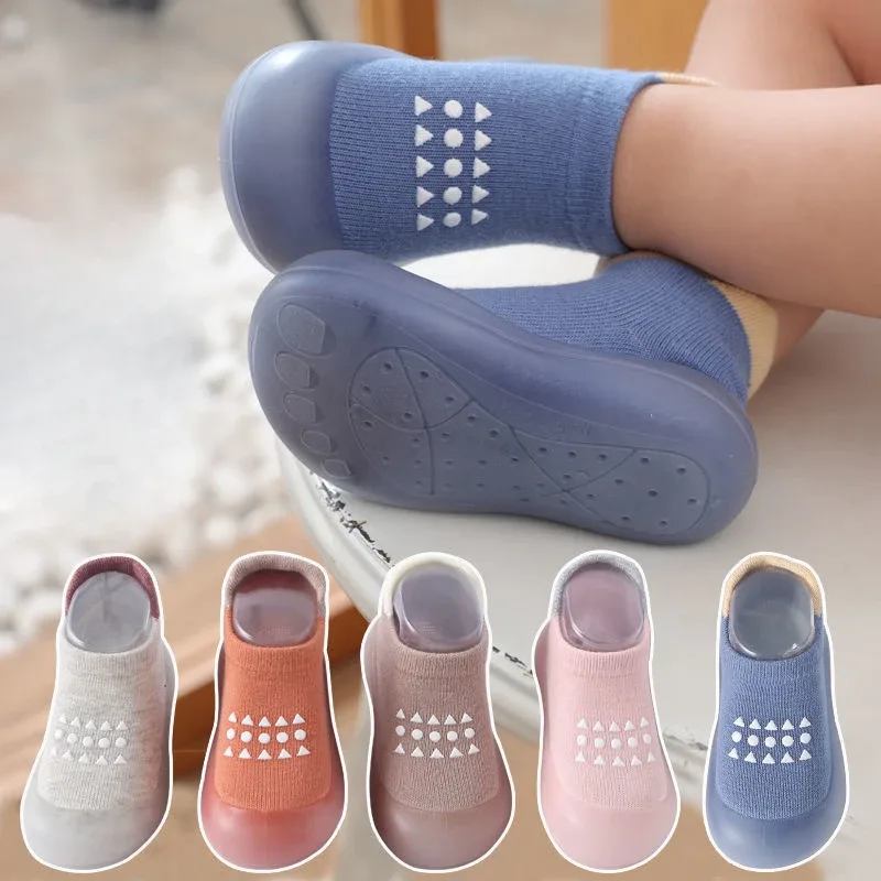 Chaussons souples bébé en coton peigné antidérapants